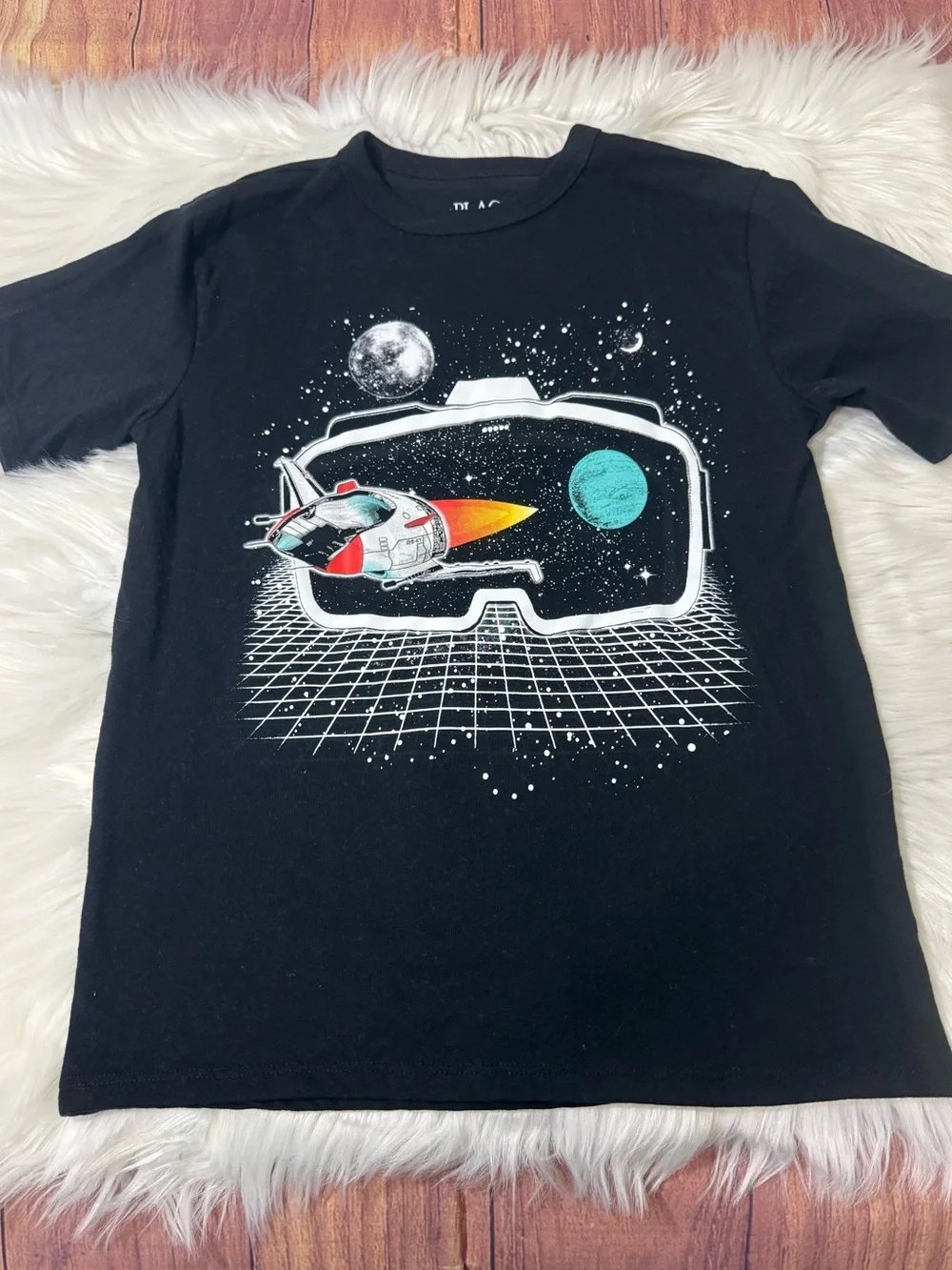 The Children’s Place Black Graphic T-Shirt - Boys Size M (7/8)